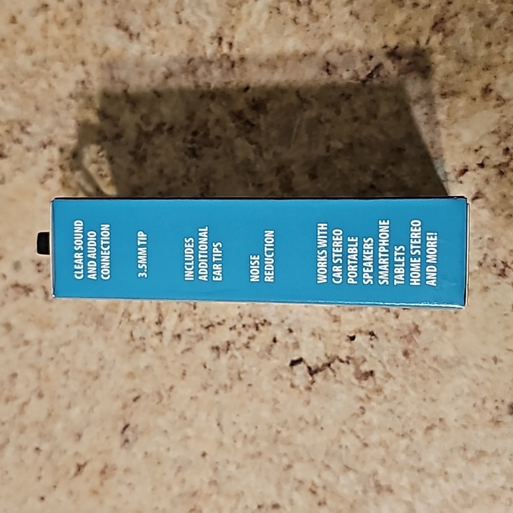 New Ear buds - Picture 4 of 4